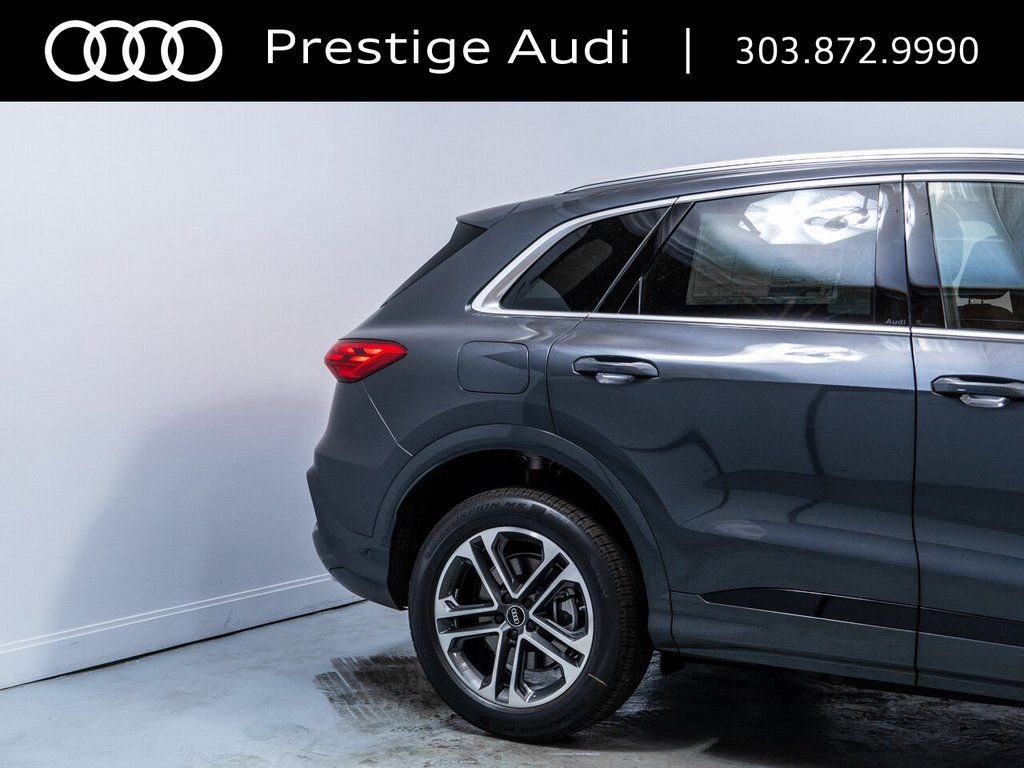 Used 2025 Audi Q5 Premium w/ Convenience Package AWD/4WD image 12