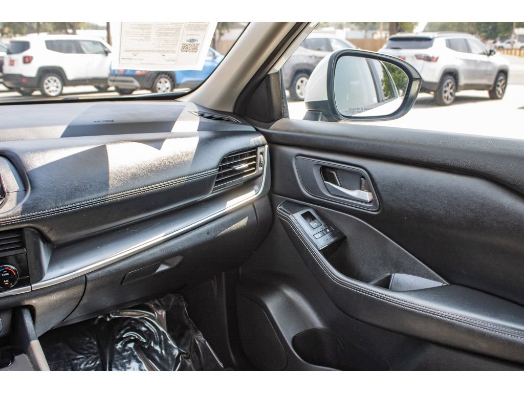 Used 2024 Nissan Rogue SV AWD/4WD image 50