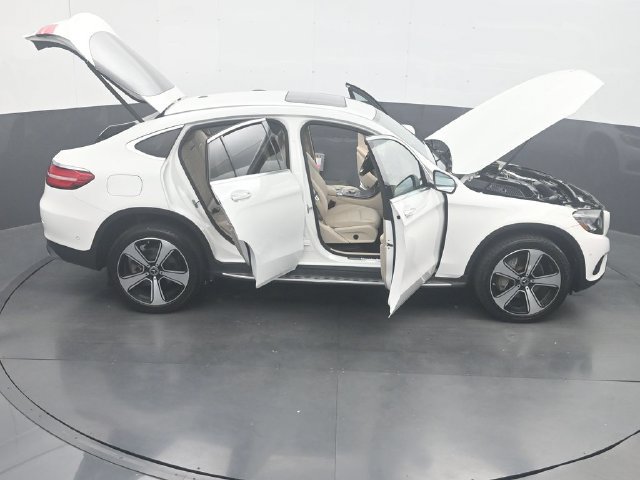 Used 2019 Mercedes-Benz GLC 300 4MATIC Coupe image 50
