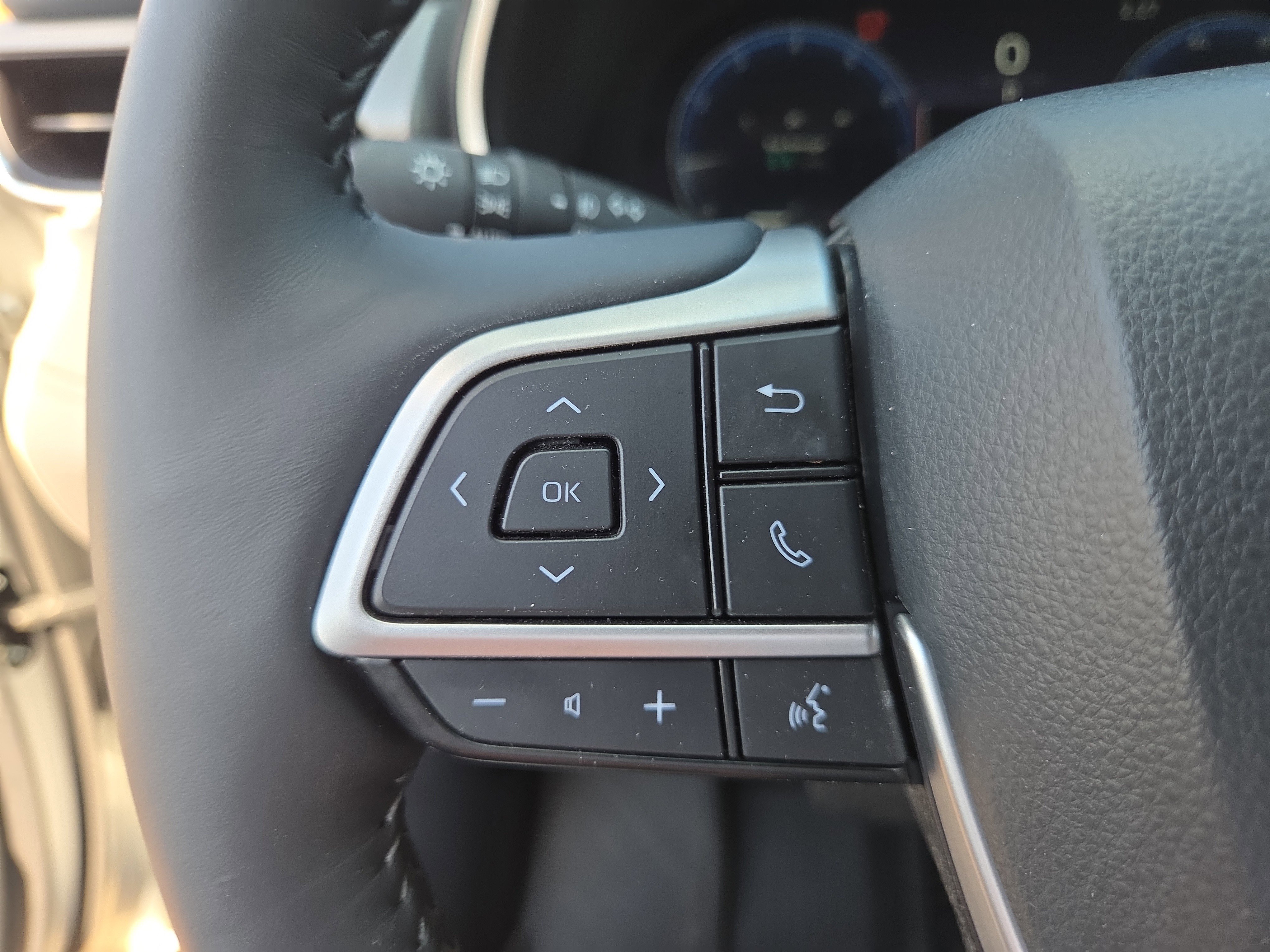 Used 2024 Toyota Highlander Platinum image 33