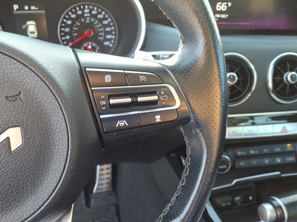 Used 2022 Kia Stinger GT1 image 31