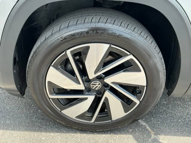 Used 2025 Volkswagen Atlas SE AWD/4WD image 9