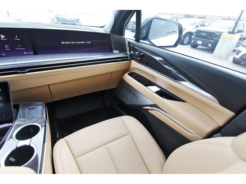 New 2025 Cadillac Escalade IQ Sport 2 image 10