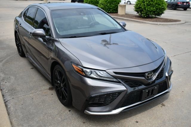 Used 2022 Toyota Camry XSE w/ Navigation Package FWD image 7