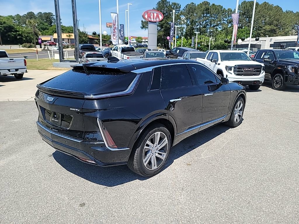 Certified 2024 Cadillac Lyriq Tech w/ Driver Assist Package AWD/4WD image 9