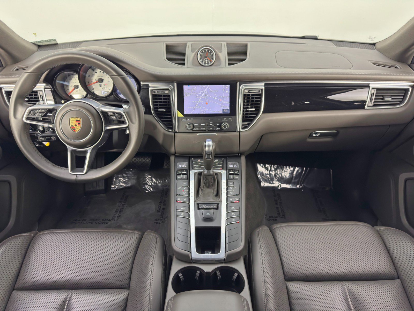 Used 2018 Porsche Macan S image 11