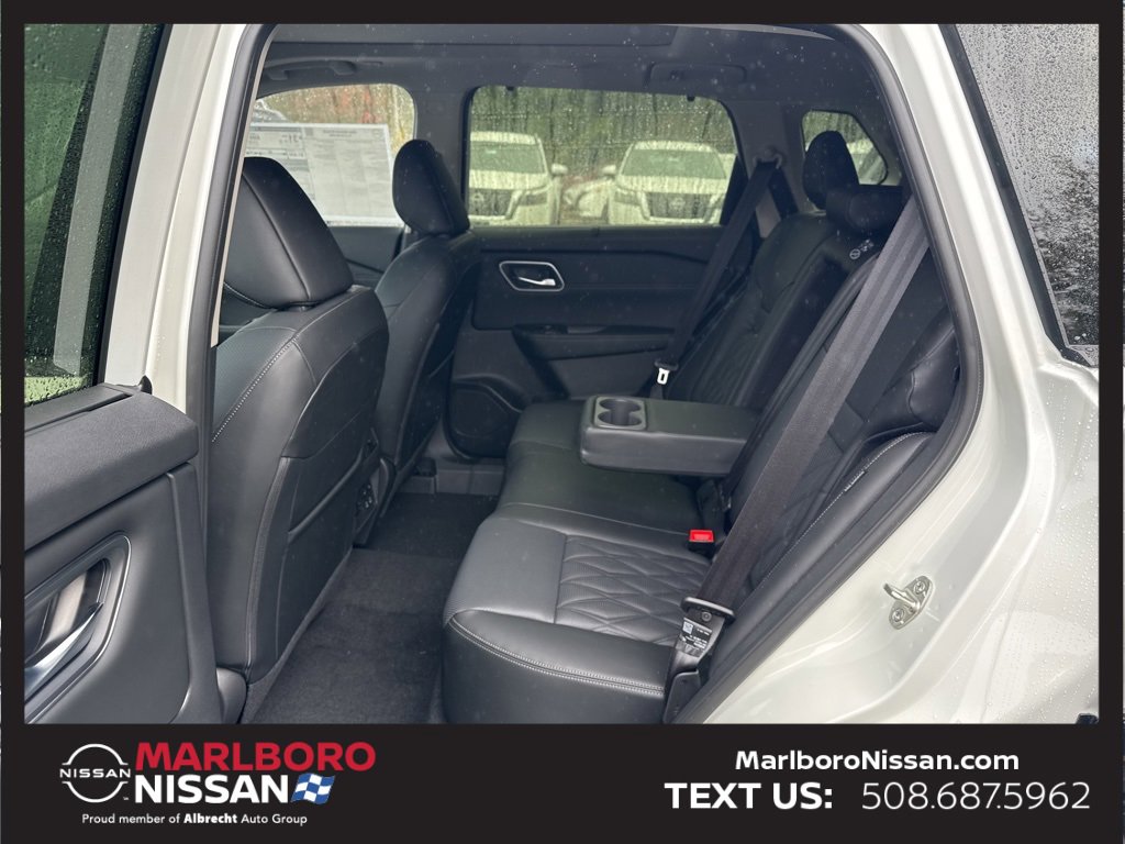 New 2026 Nissan Rogue Platinum image 17