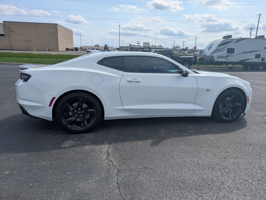 Used 2022 Chevrolet Camaro LT w/ RS Package image 9
