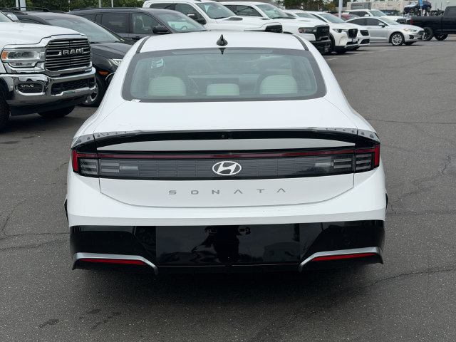 Used 2025 Hyundai Sonata SEL FWD image 7