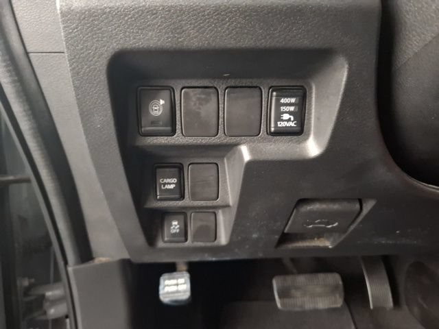 Used 2022 Nissan Frontier Pro-X RWD image 18