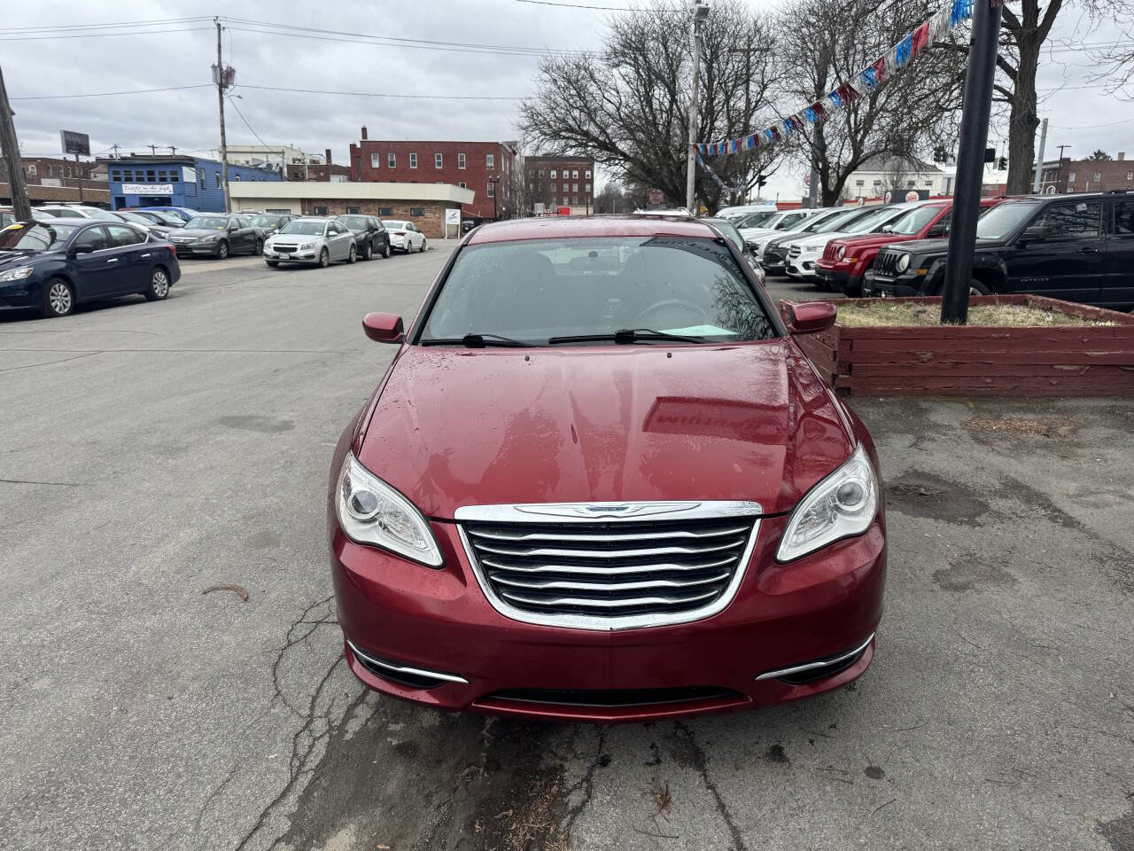 Used 2013 Chrysler 200 LX image 2