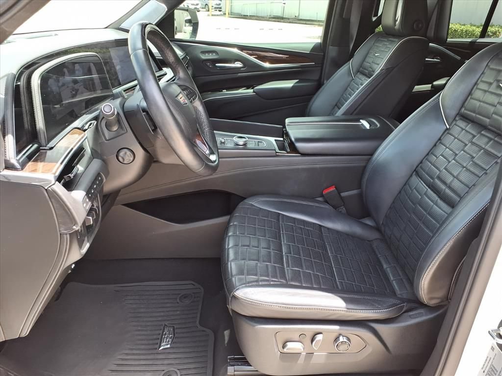 Certified 2021 Cadillac Escalade Sport Platinum AWD/4WD image 13