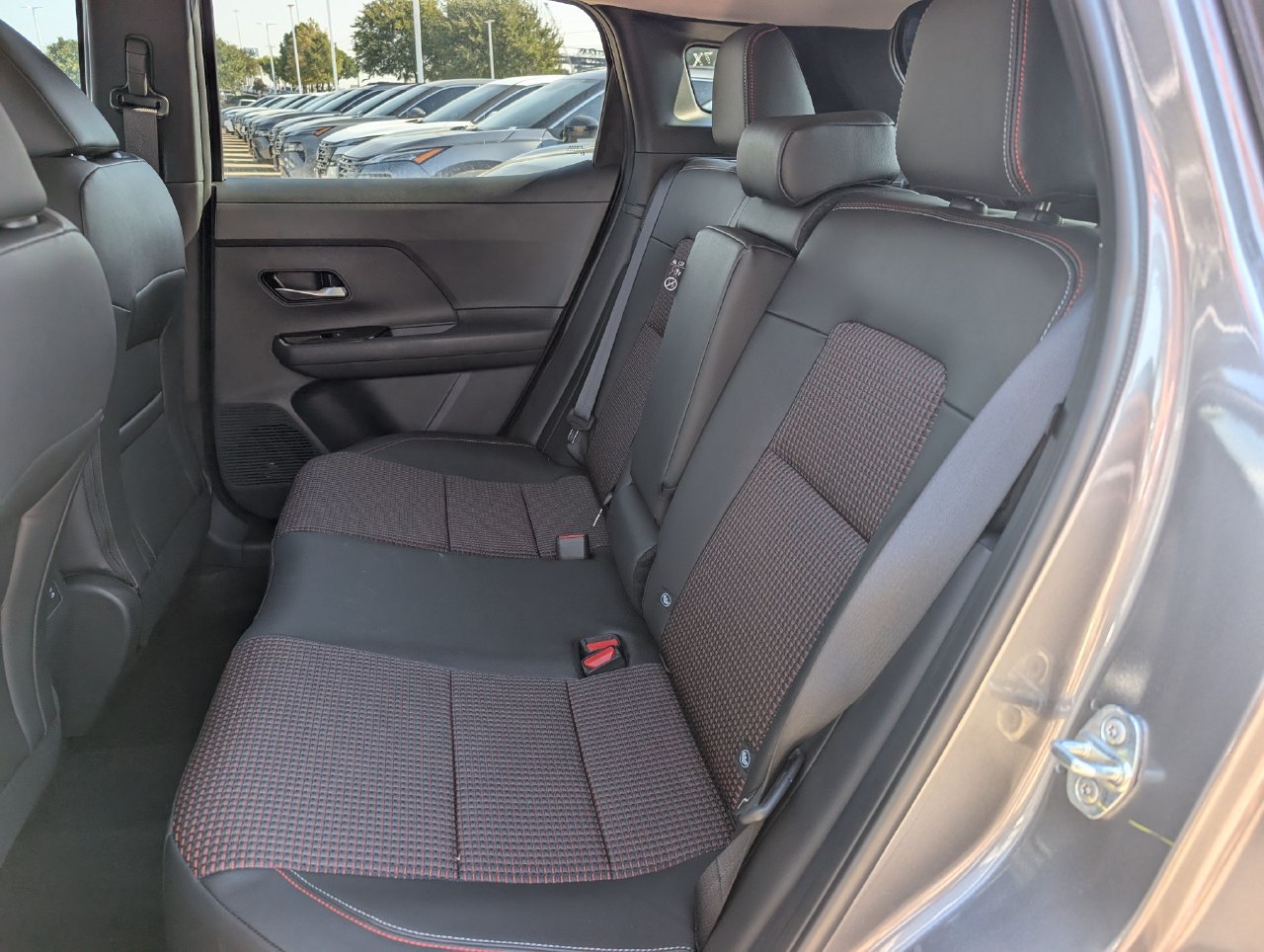 New 2027 Nissan Kicks SR FWD image 19