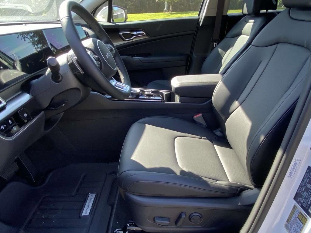 New 2025 Kia Sportage EX image 11