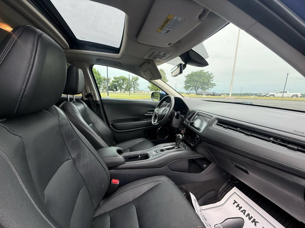 Used 2019 Honda HR-V Touring image 11