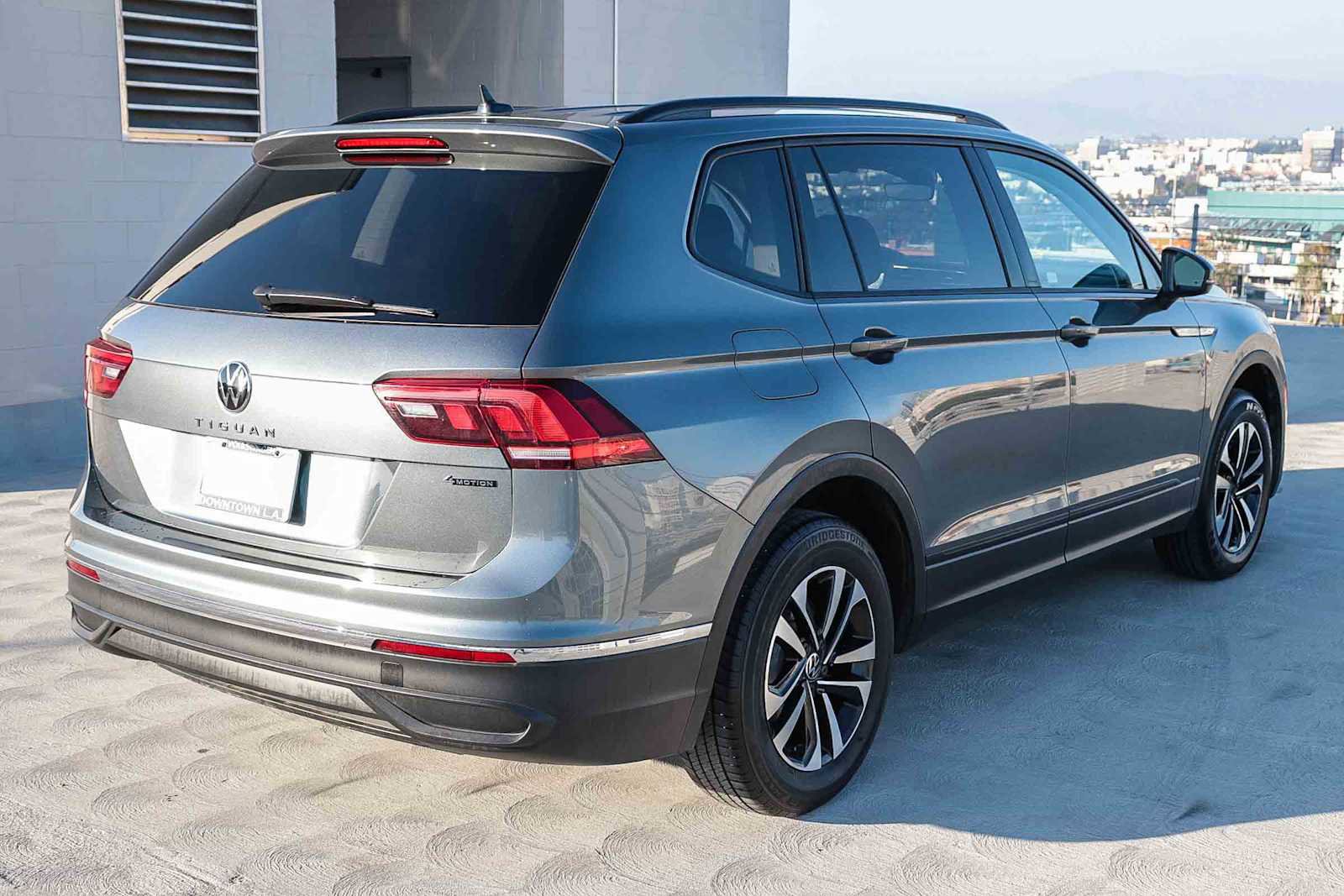 Used 2024 Volkswagen Tiguan S image 6