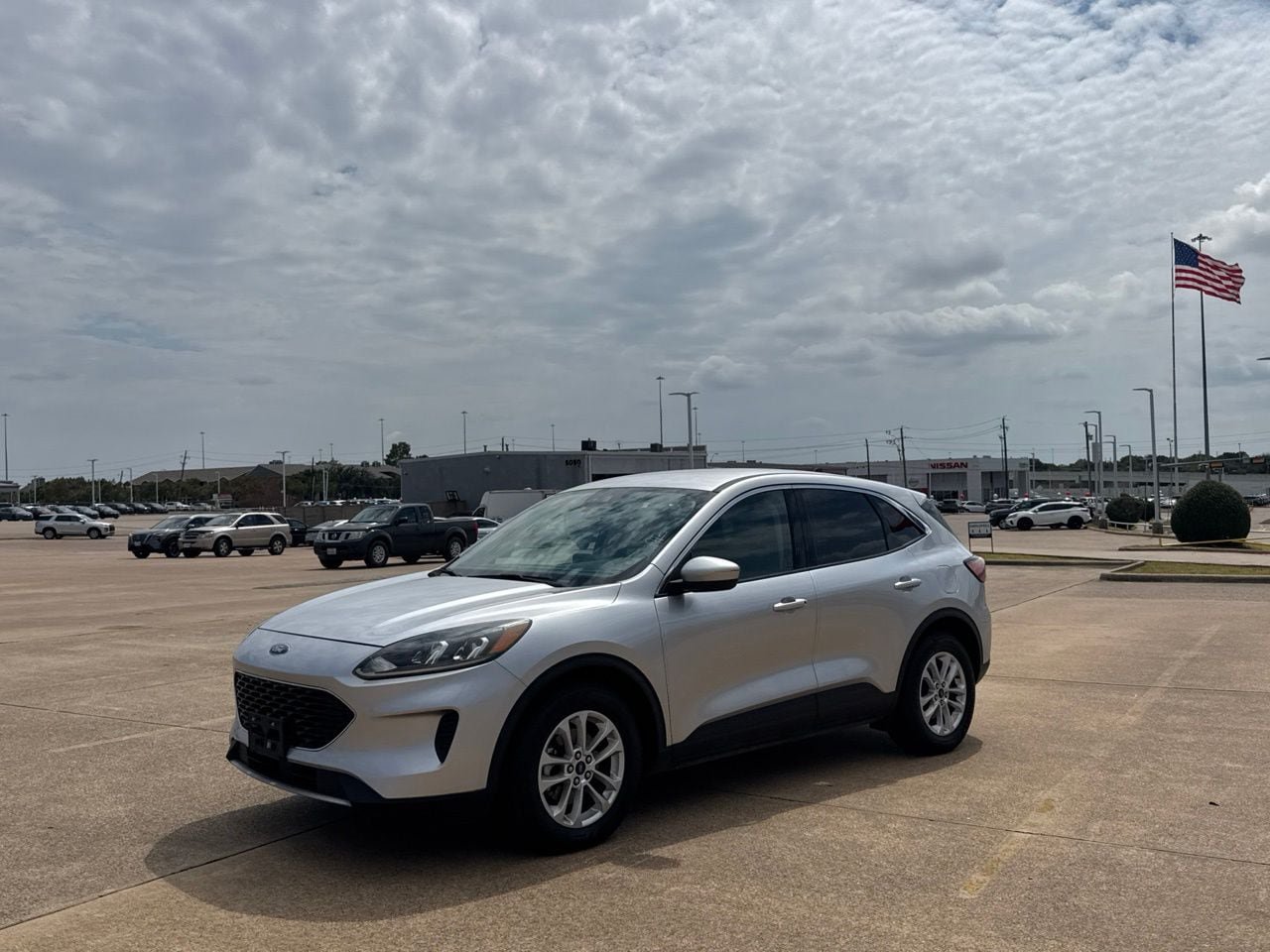 Used 2020 Ford Escape SE FWD image 10