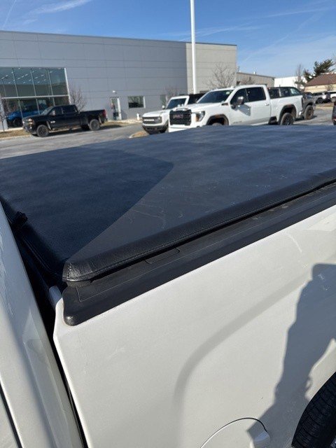 Used 2017 Chevrolet Silverado 1500 High Country image 18