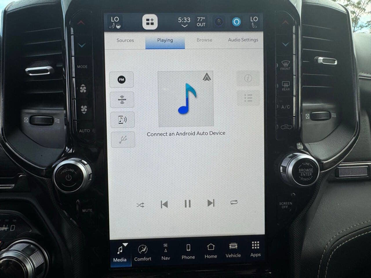 Used 2022 RAM 1500 Limited w/ Body-Colour Bumper Group image 25