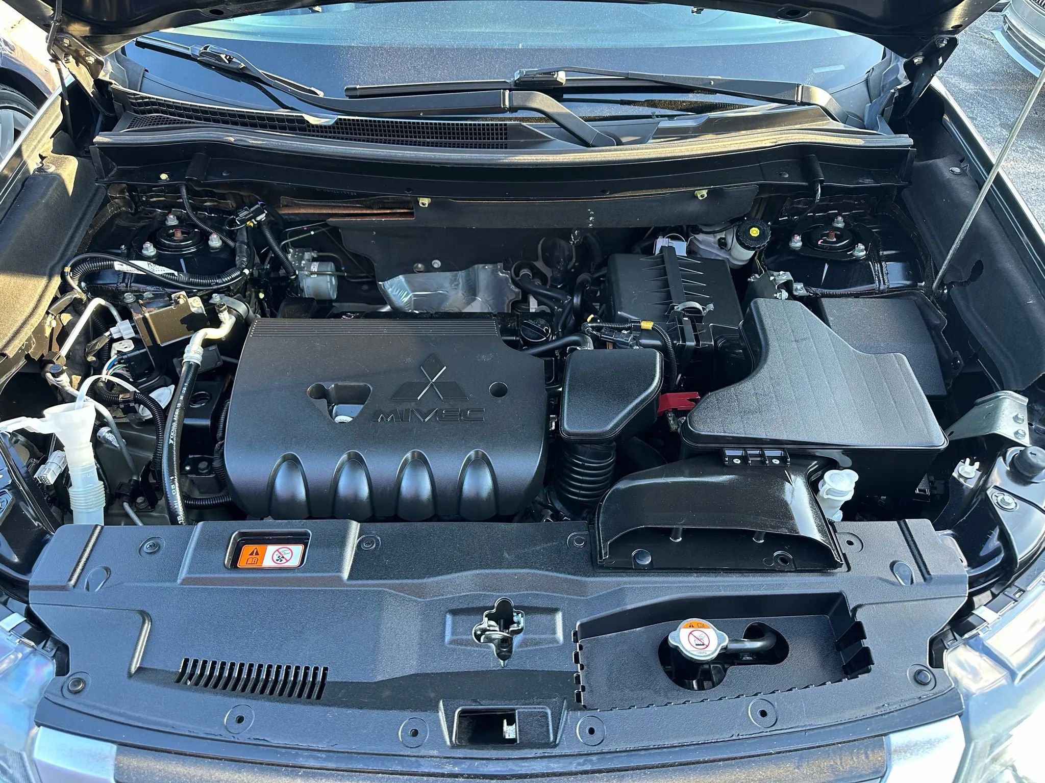 Used 2019 Mitsubishi Outlander SE image 20