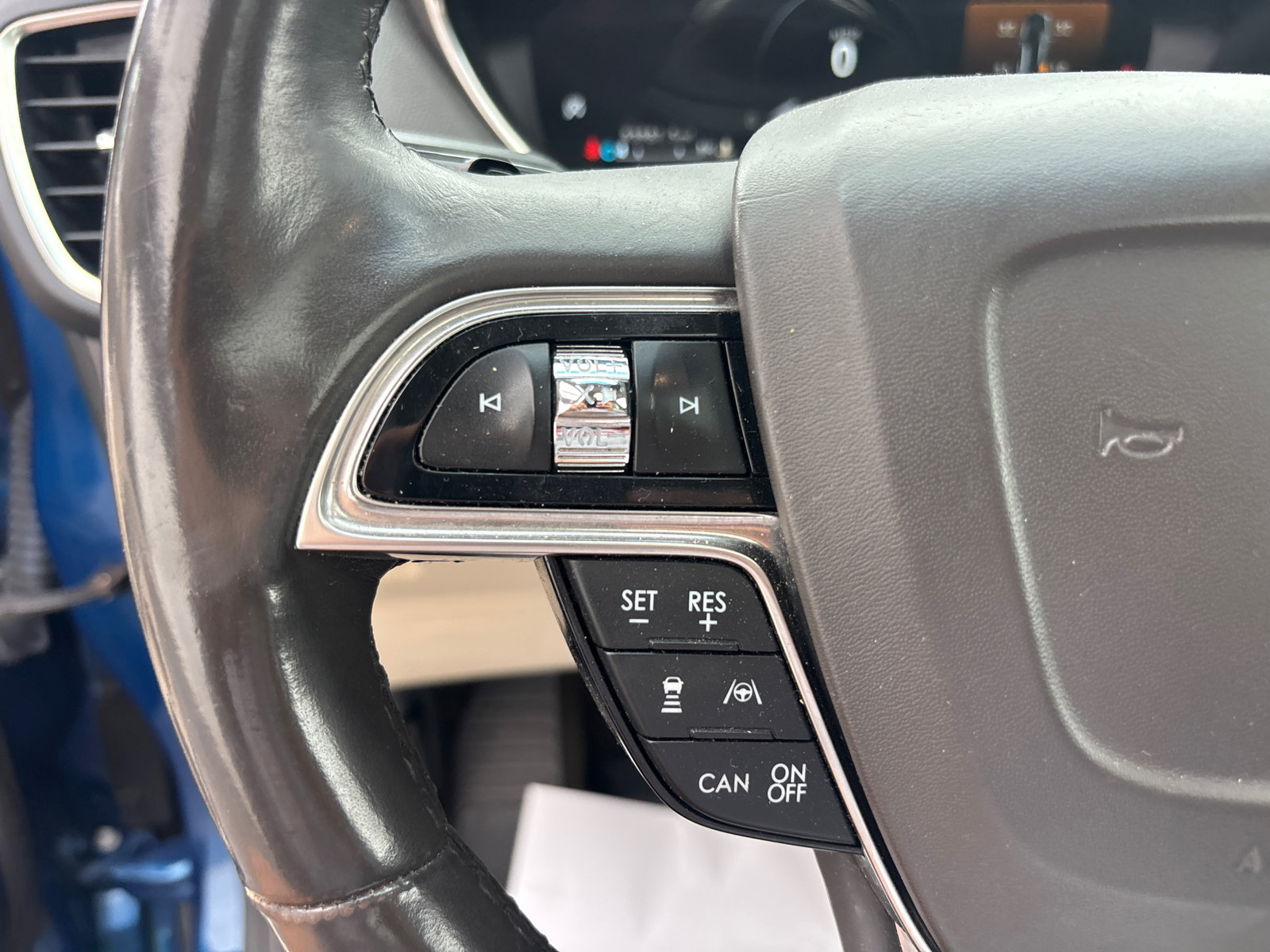 Used 2020 Lincoln Nautilus Reserve w/ Equipment Group 201A AWD/4WD image 17