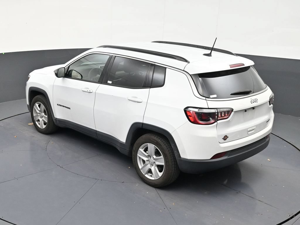 Used 2022 Jeep Compass Latitude FWD image 14