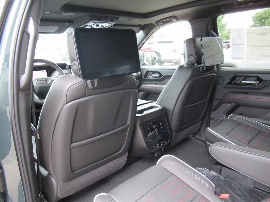 New 2026 GMC Yukon XL AT4 Ultimate AWD/4WD image 15