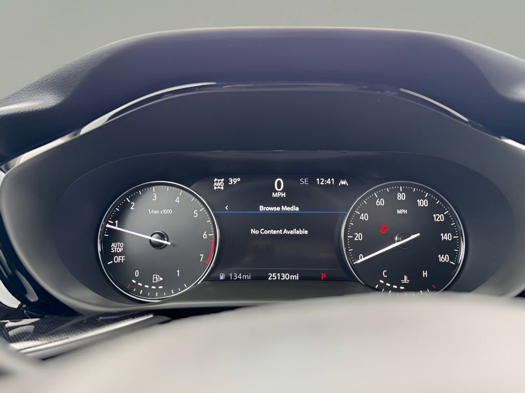 Used 2023 Buick Envision Essence image 18