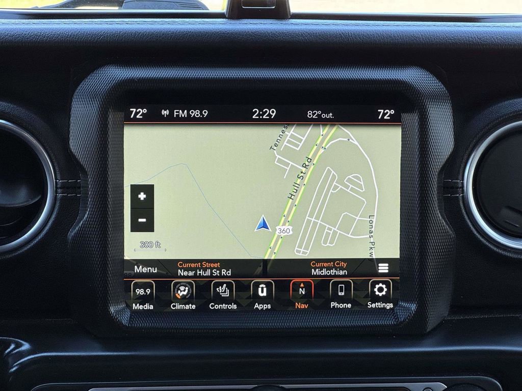 Used 2021 Jeep Wrangler Unlimited Sahara image 4