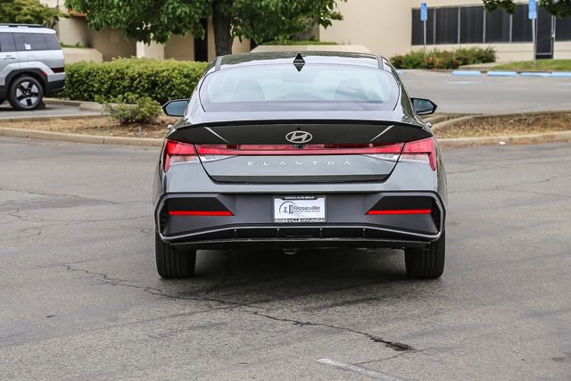 New 2026 Hyundai Elantra Sport FWD image 4