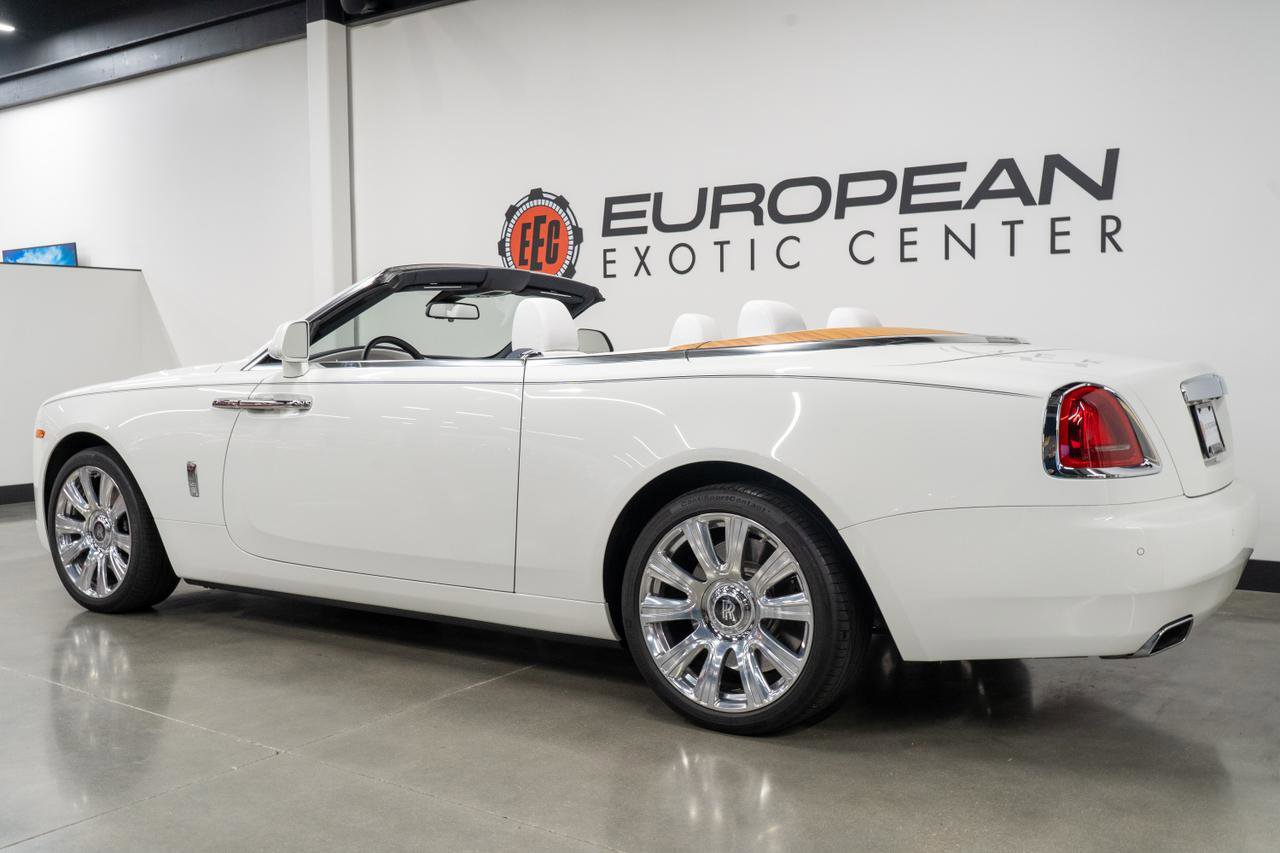 Used 2016 Rolls-Royce Dawn image 27