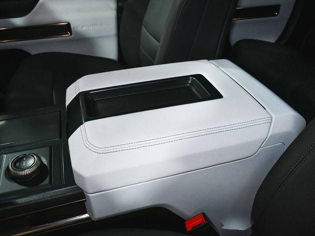Used 2024 GMC Hummer EV 3X image 40