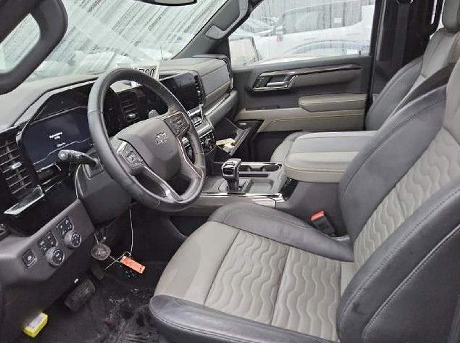 Used 2025 Chevrolet Silverado 1500 ZR2 image 13