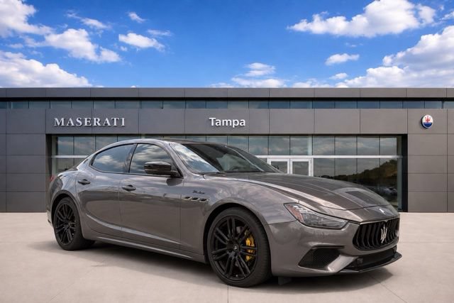 Used 2023 Maserati Ghibli Modena Q4 AWD/4WD image 1