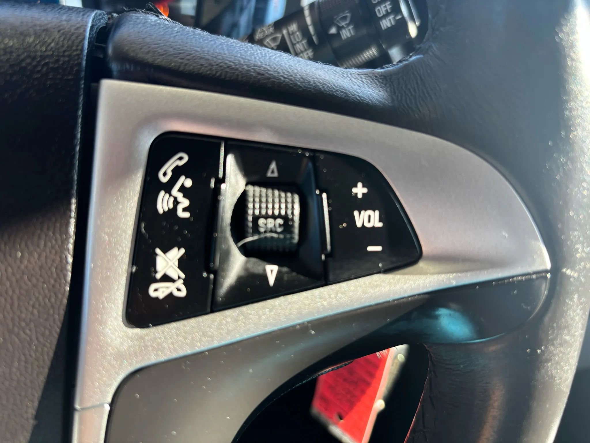 Used 2015 Chevrolet Equinox LT w/ Driver Convenience Package image 15