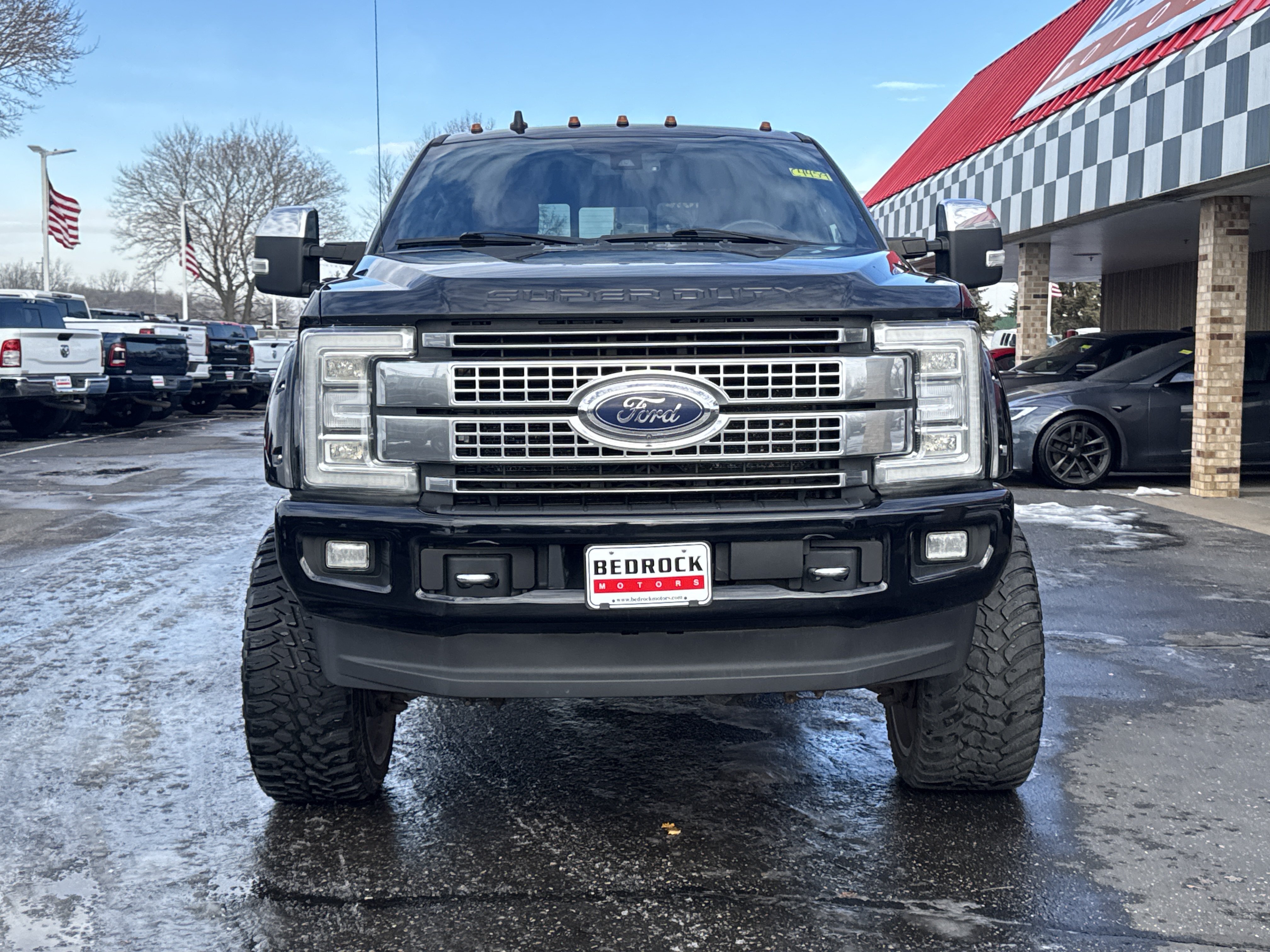 Used 2019 Ford F250 Platinum w/ Platinum Ultimate Package AWD/4WD image 2