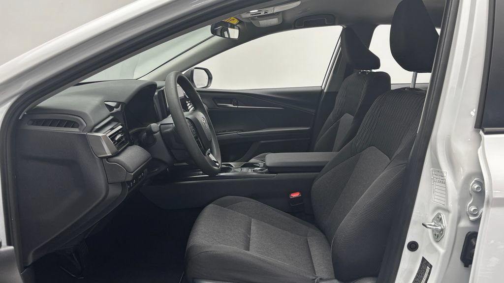 Used 2026 Toyota Camry LE FWD image 6