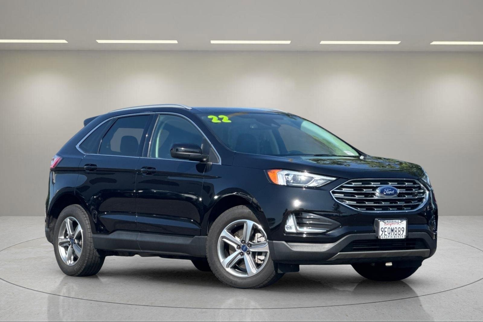 Used 2022 Ford Edge SEL w/ Convenience Package