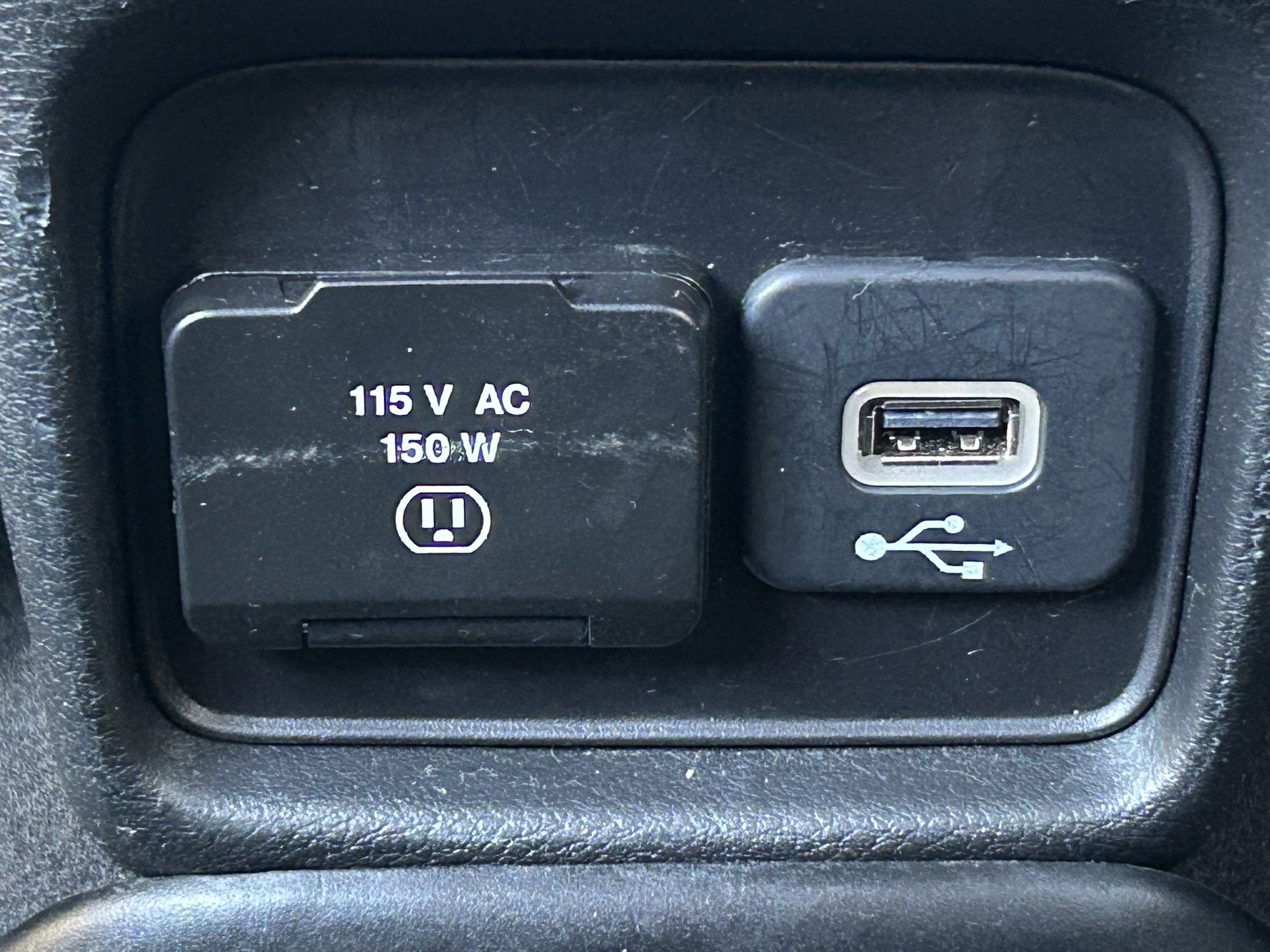 Used 2020 Jeep Compass Latitude AWD/4WD image 21