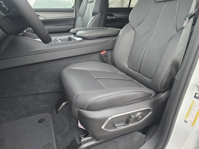 New 2026 Jeep Grand Wagoneer L Limited image 5