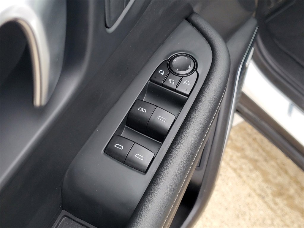 Used 2025 Buick Enclave Preferred image 18