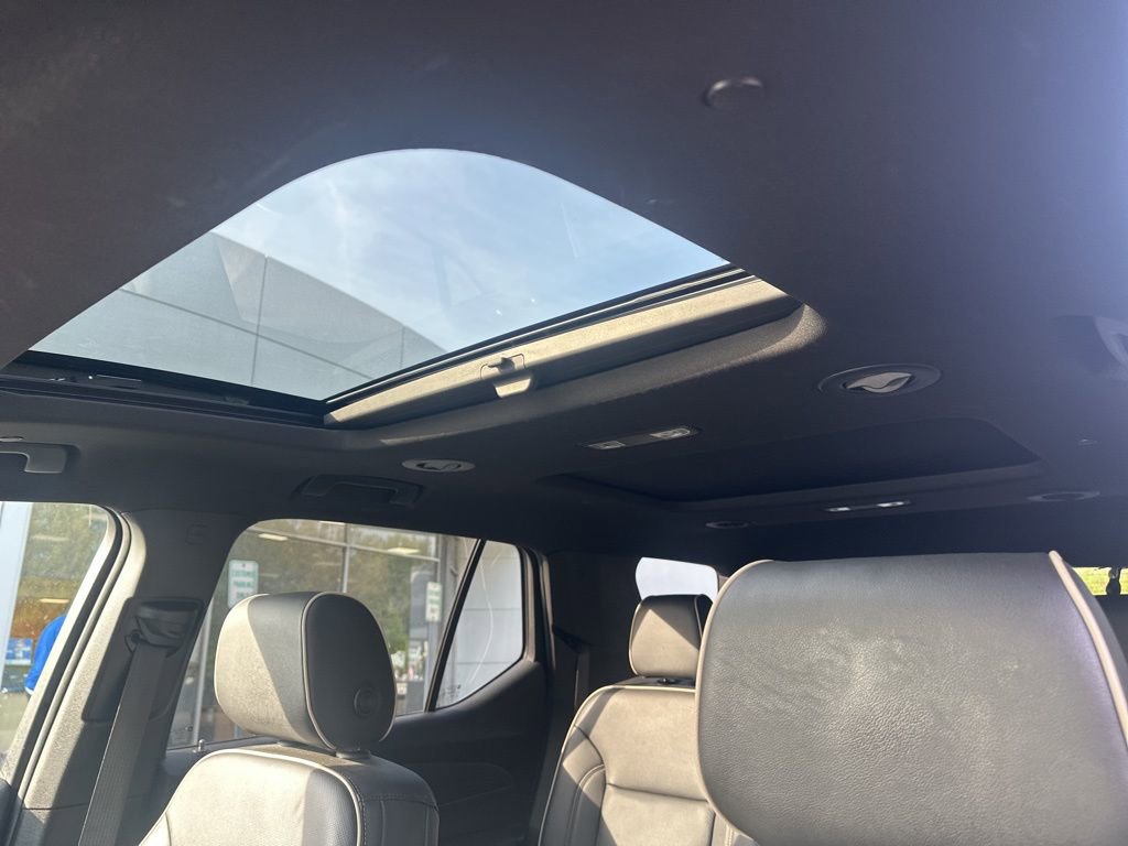 Used 2022 Chevrolet Traverse Premier w/ LPO, Cargo Package image 15