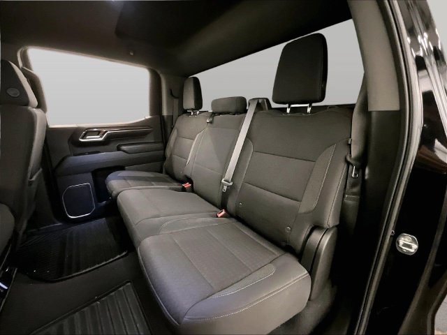 Used 2022 Chevrolet Silverado 1500 LT AWD/4WD image 26