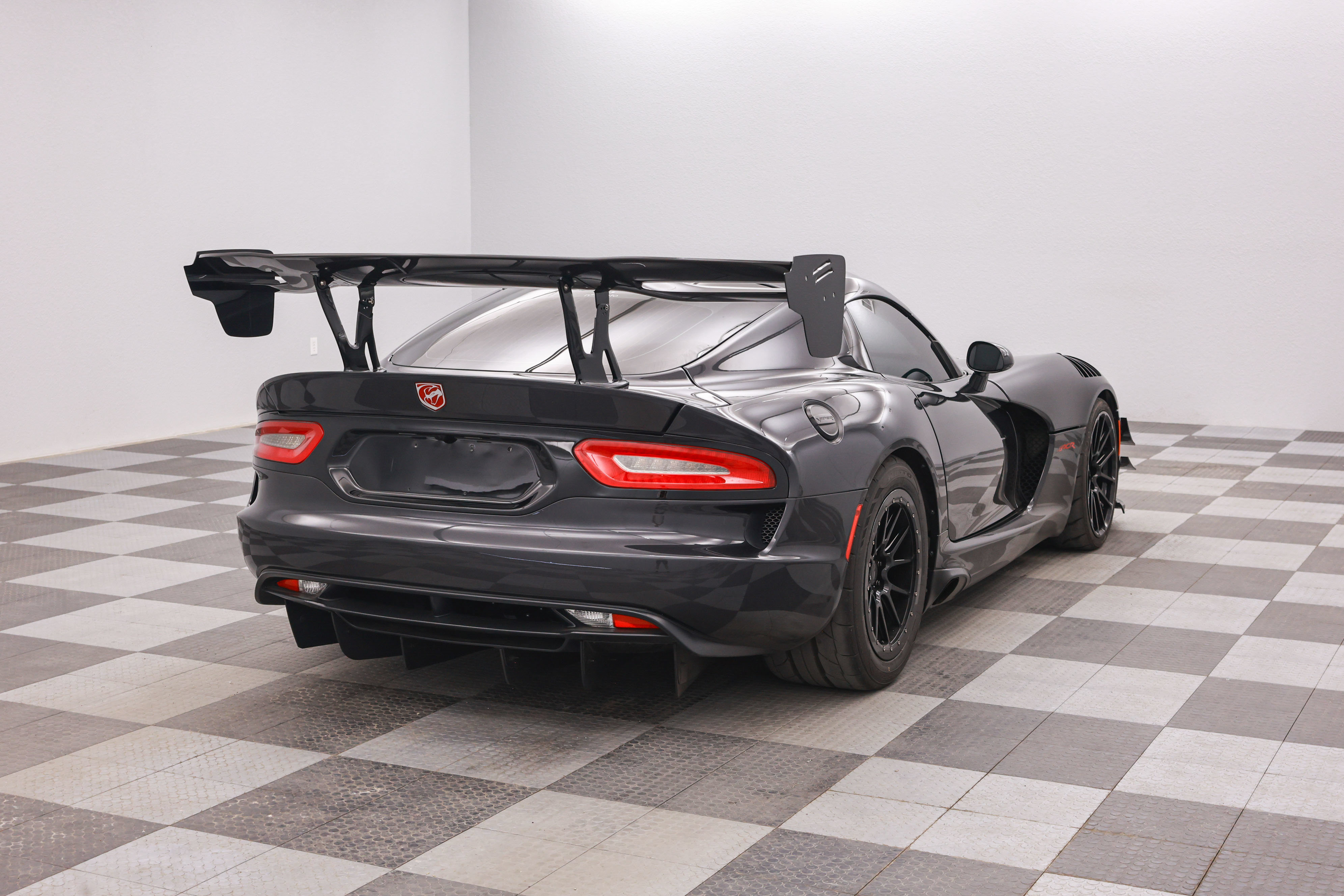 Used 2017 Dodge Viper ACR w/ Extreme Aero Package RWD image 14
