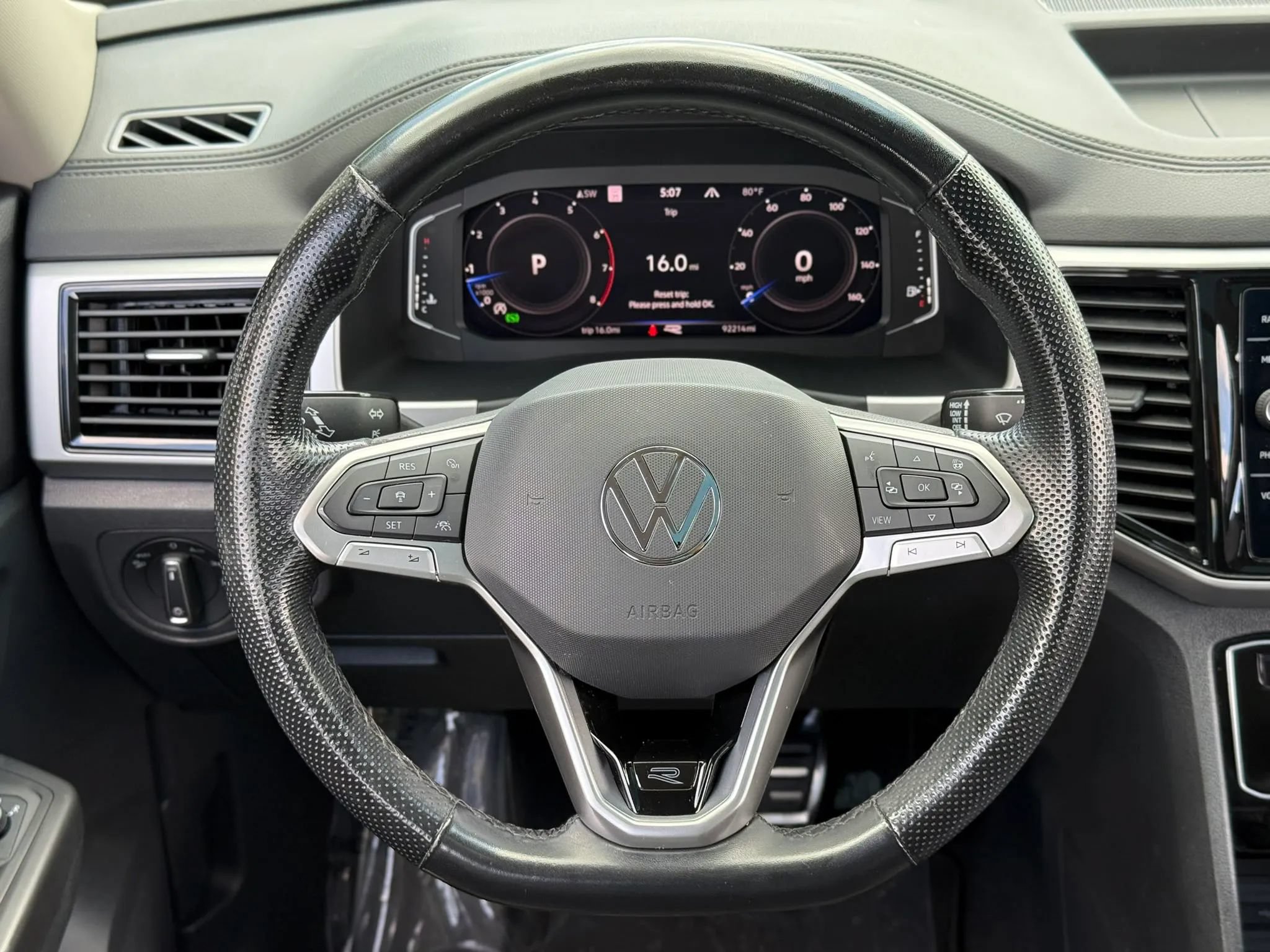 Used 2022 Volkswagen Atlas SEL Premium AWD/4WD image 18