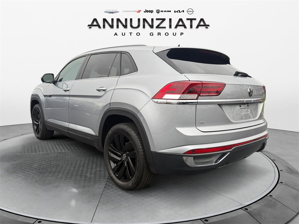 Used 2022 Volkswagen Atlas Cross Sport SE image 3