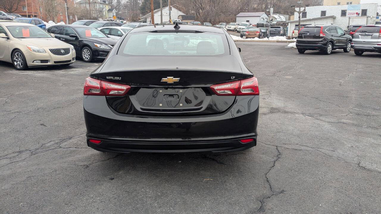 Used 2019 Chevrolet Malibu LT FWD image 13