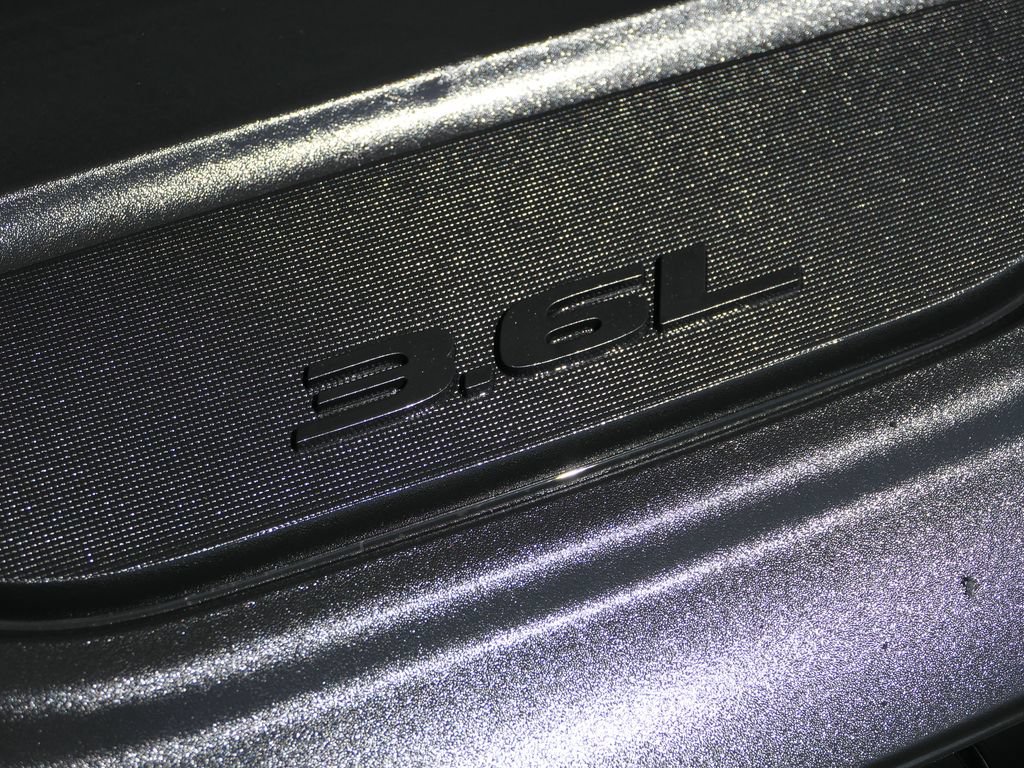 Used 2023 Chrysler Pacifica Touring-L FWD image 27
