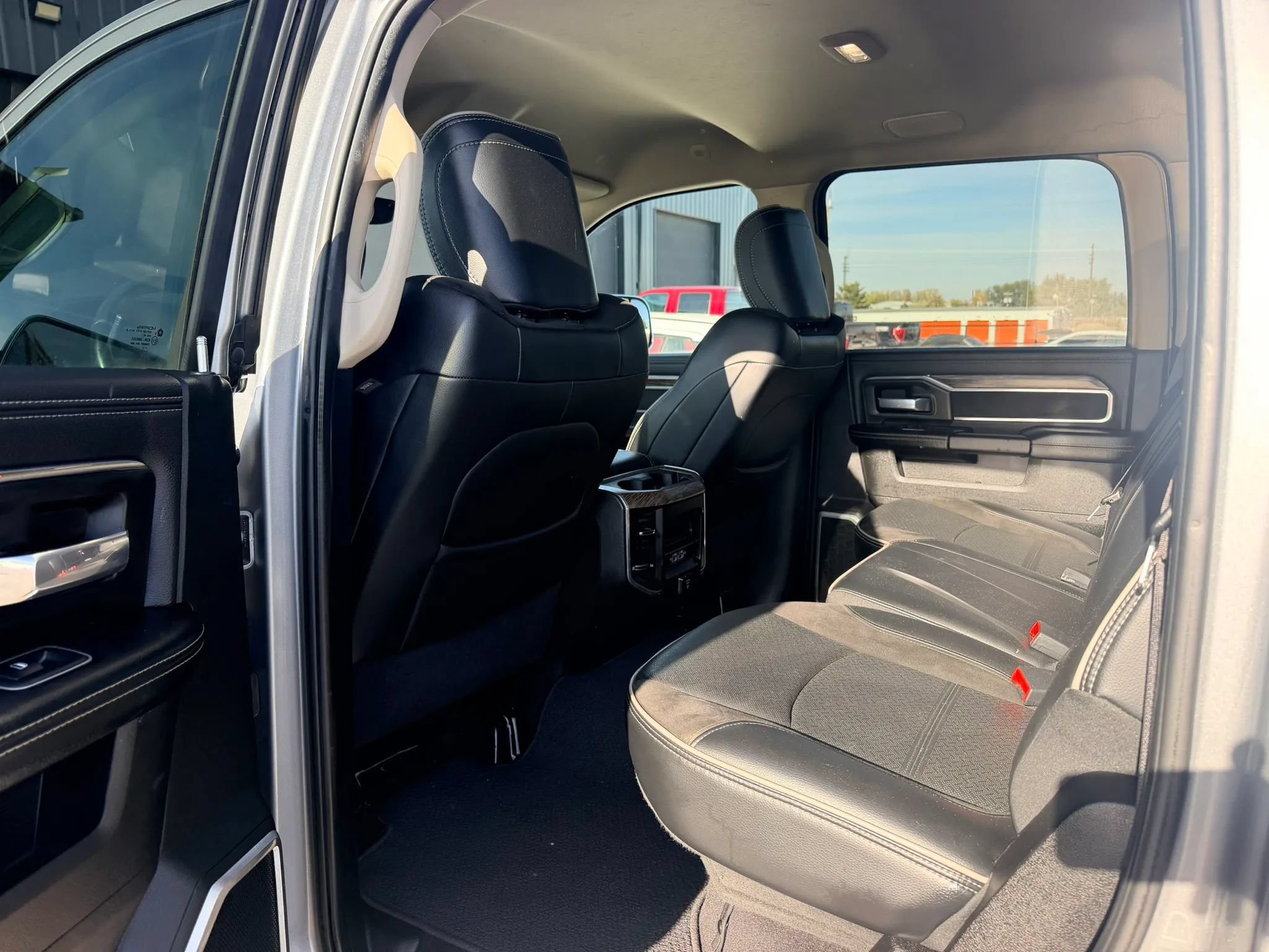 Used 2021 RAM 2500 Laramie w/ Body Color Bumper Group AWD/4WD image 16