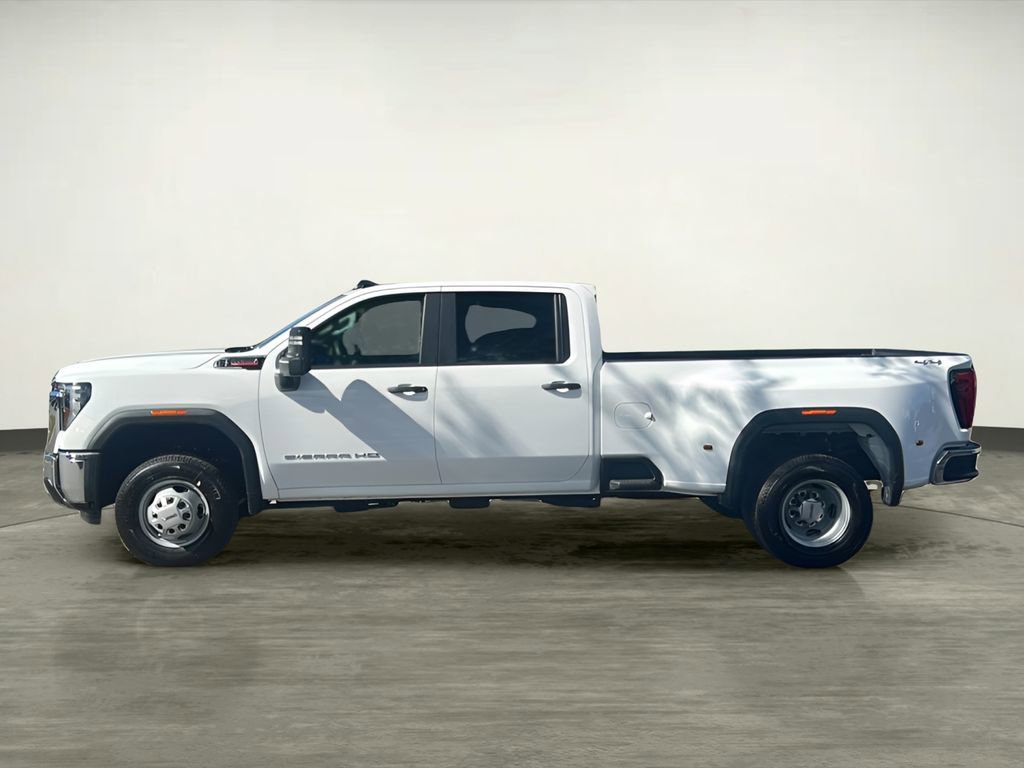 New 2026 GMC Sierra 3500 Pro image 3